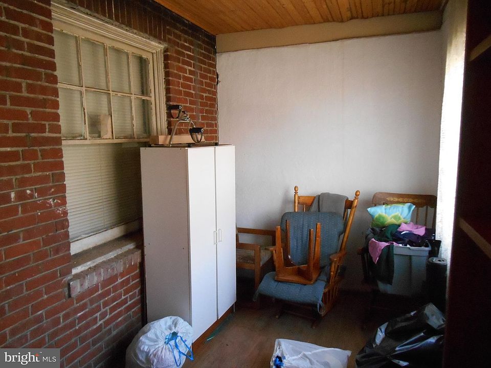 1st image of 7104 Guyer Ave