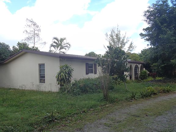 3rd image of 5455 Canal Dr