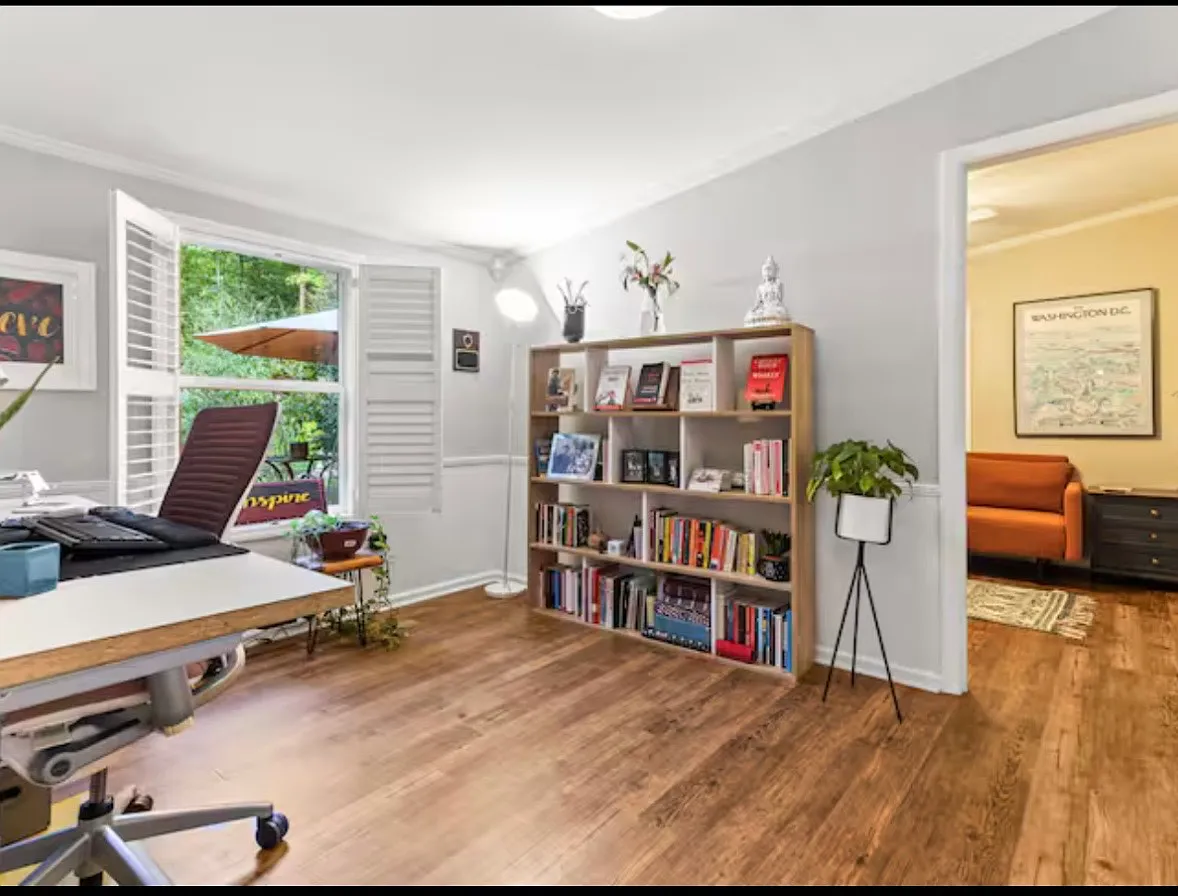 3 bed, 2044 sqft, $3,495 — Photo 3
