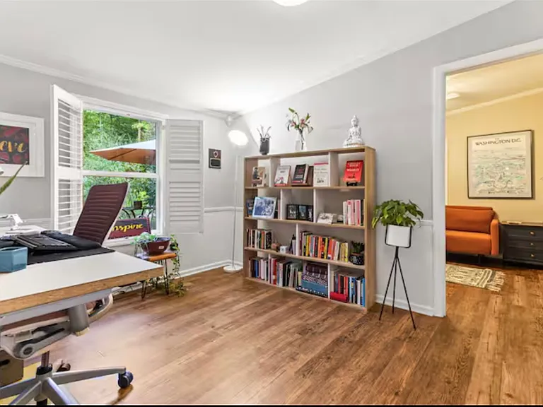 69 Margaret Pl — Photo 3