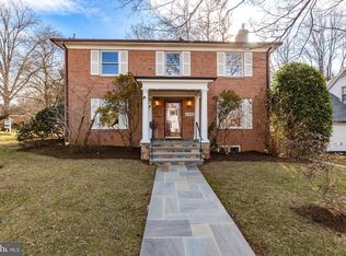 5300 Locust Ave, Bethesda, MD 20814