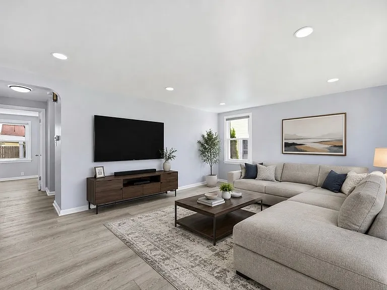 1257 Brighton Rd — Photo 4