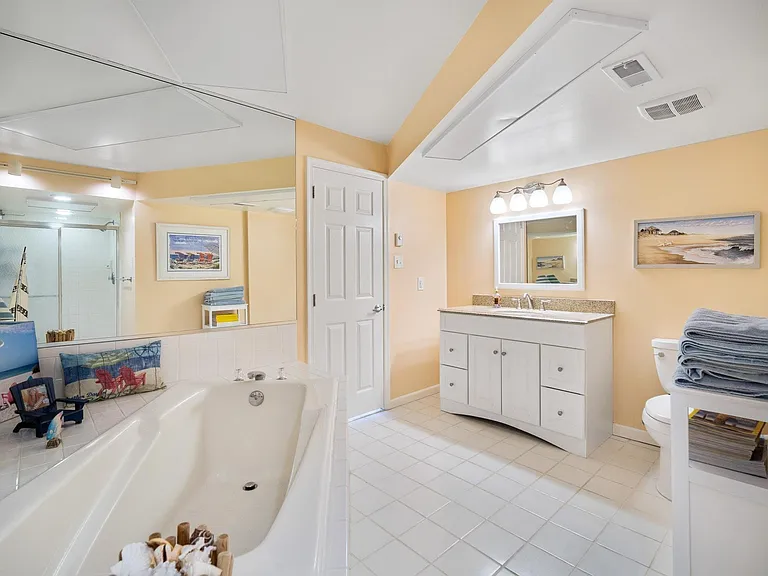 4600 W Brigantine Ave #403 — Photo 17