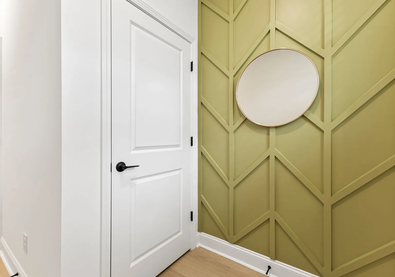 Modern Townhome at Chapman Trace! — Photo 4