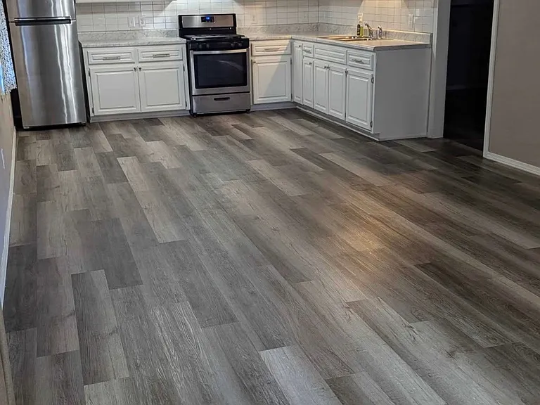 508 N Market Ave #A — Photo 9