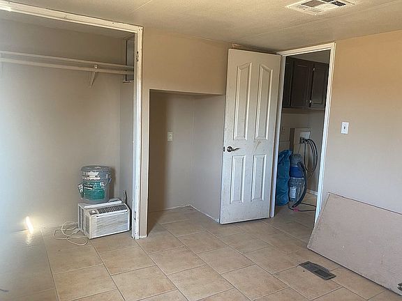 4th image of 19050 W Jacqueline Ave