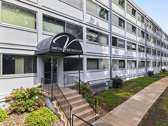 4th image of 2100 Valkyrie Dr NW APT 201