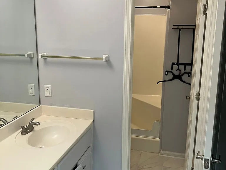 867 McNeece St — Photo 6