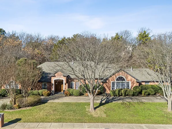 809 Sleepy Hollow Dr, Cedar Hill, TX 75104