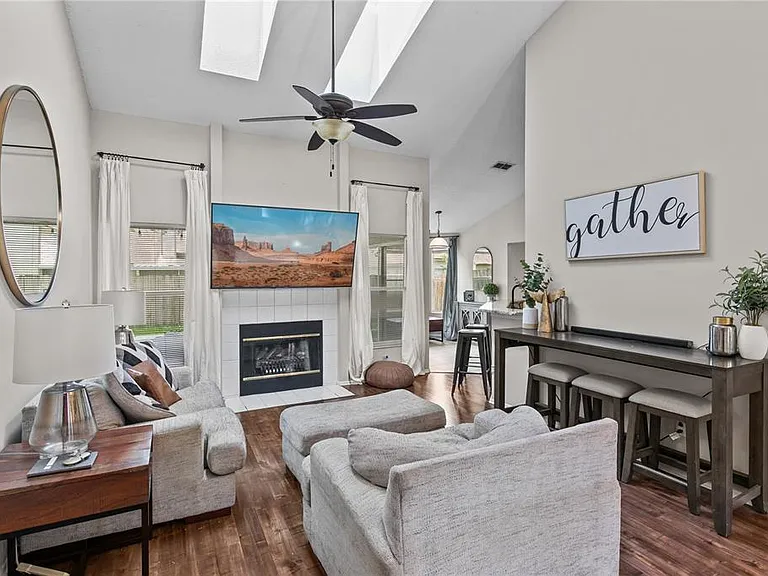 1322 American Elm Dr — Photo 4