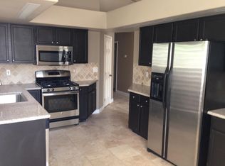 105 Hutton Ln, Las Vegas, NV 89145