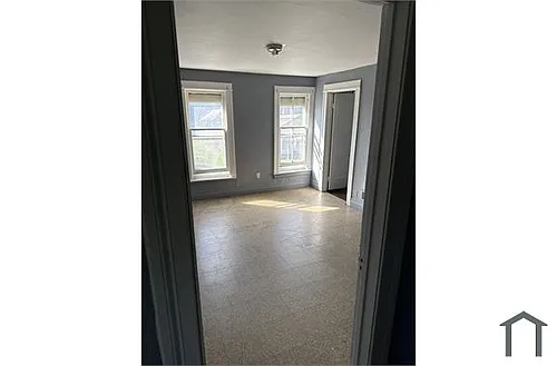 146 Clifford Ave #4 Photo 1 146 Clifford Ave #4 Photo 1