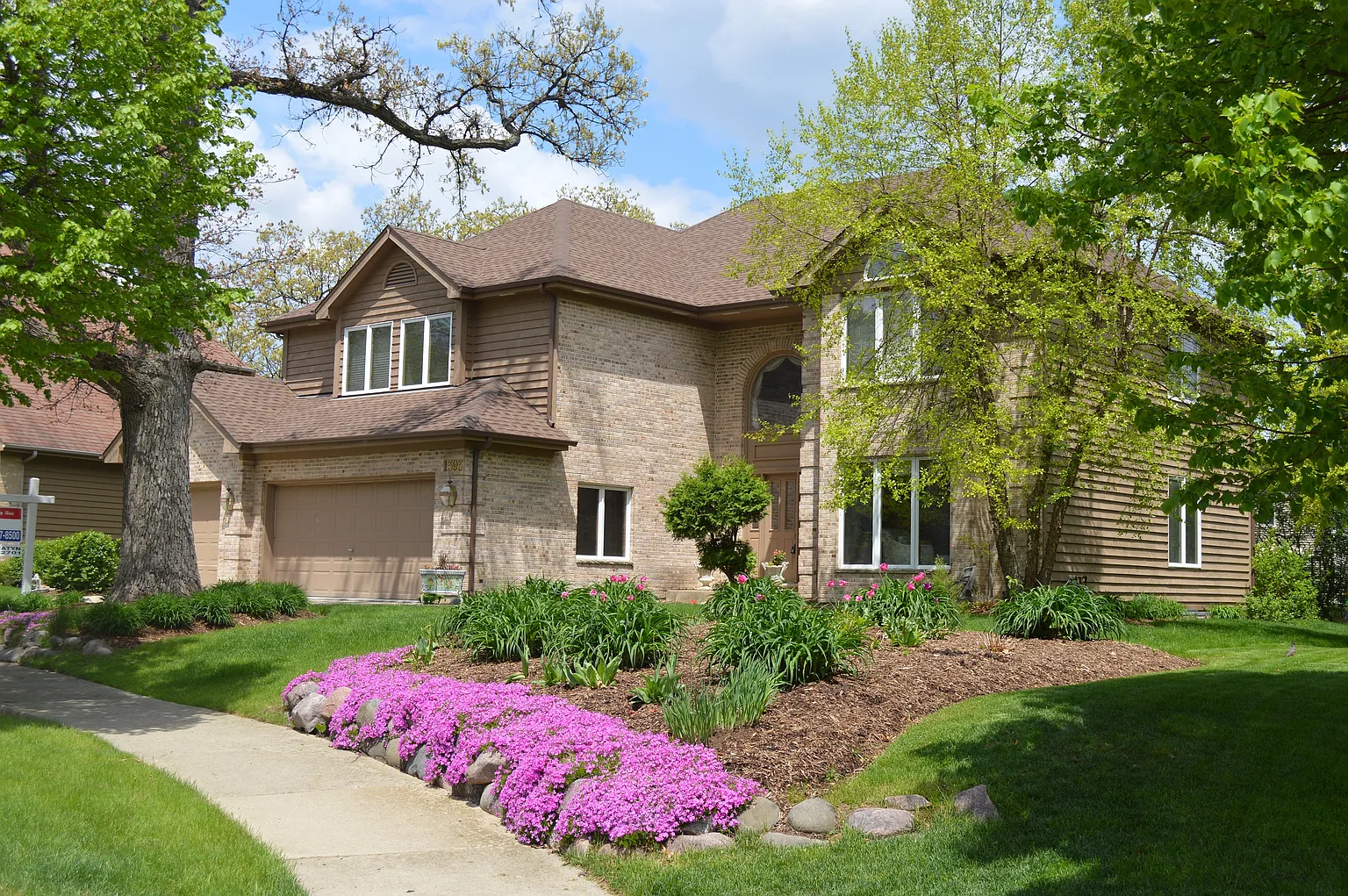 1393 Tall Oaks Dr photo 1
