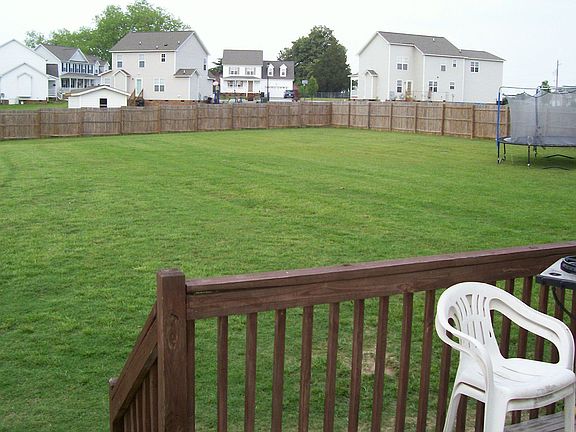 Huge Back Yard!