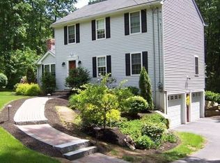 5 Spring St, Pelham, NH 03076