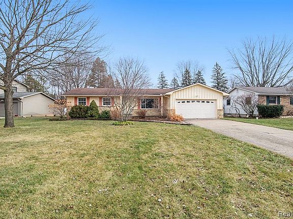 3rd image of 5339 Jamestown Pl