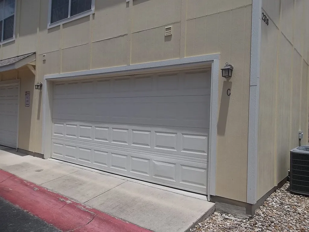 3 bed, 2.5 bath, 1276 sqft, $1,500 — Photo 2