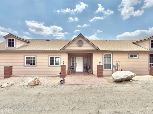 11109 Jackdaw Dr, Sylmar, CA 91342