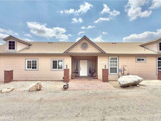 11109 Jackdaw Dr, Sylmar, CA 91342
