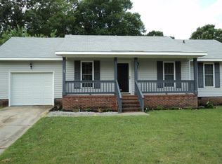 734 Elderberry Dr, Fayetteville, NC 28311