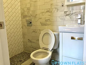 Rented by Uptown Flats LLC