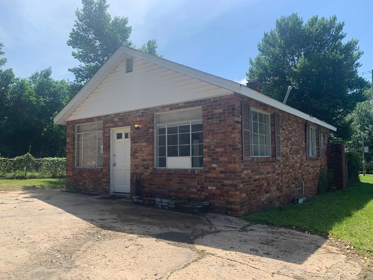 1 bed, 700 sqft, $800 — Photo 1