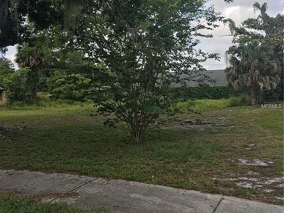 4th image of 304 Holly Ave
