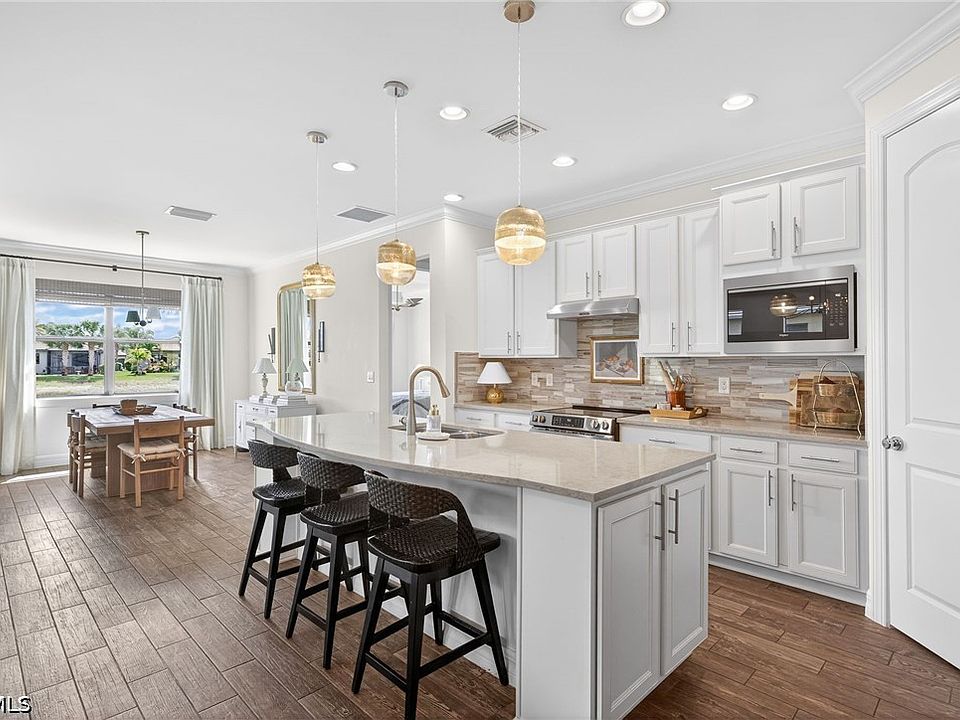 1st image of 10825 Dennington Rd