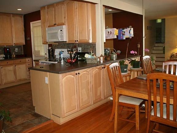 kitchen/dine, mirror wall