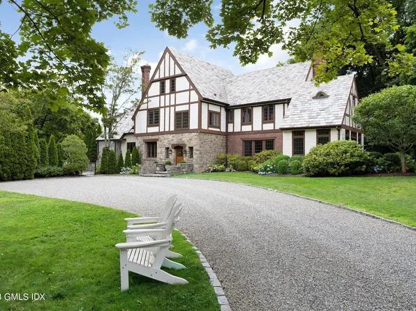 24 Calhoun Dr, Greenwich, CT 06831