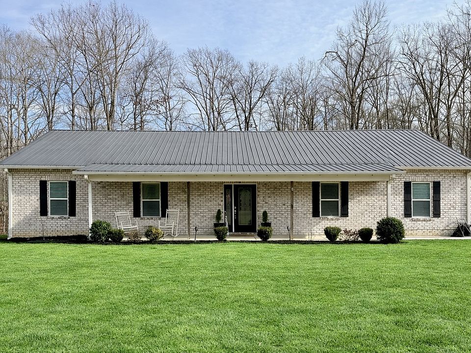 1st image of 8011 Valley Rd