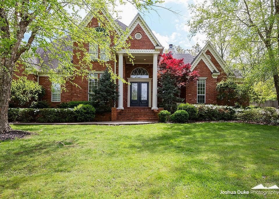 1st image of 3765 E Leawood Way