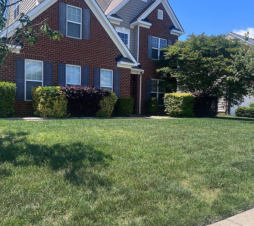 1st image of 13 Hampshire Glen Pkwy