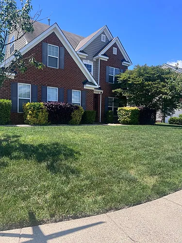 13 Hampshire Glen Pkwy Photo 1