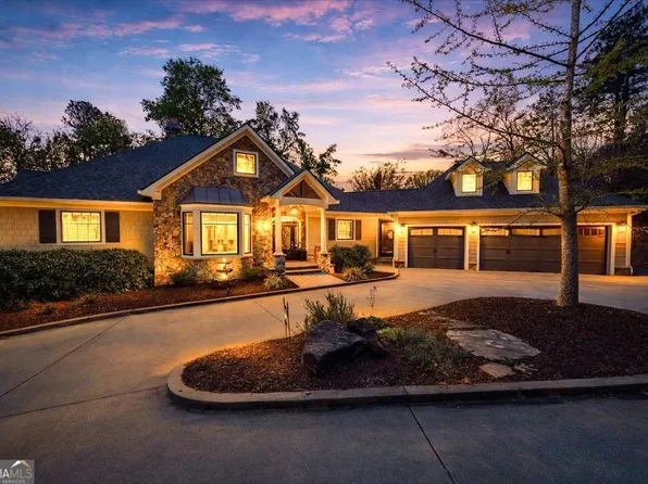 4833 Propes Dr, Oakwood, GA 30566