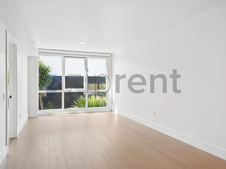 950 Tennessee St #214 — Photo 11