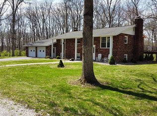 3907 N Saint Marie Rd, Olney, IL 62450