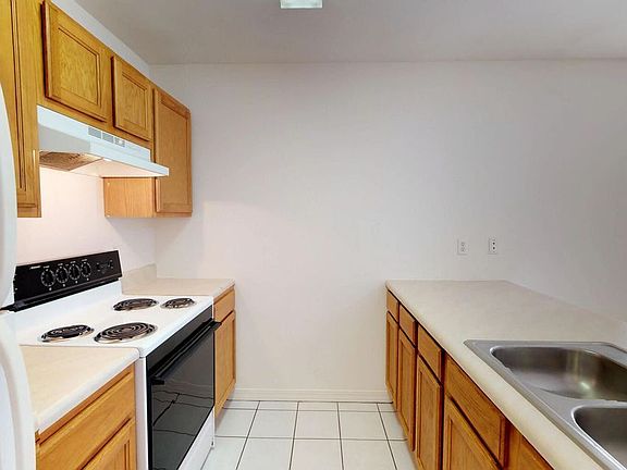 3rd image of 1863 Norwood Ct Unit 1