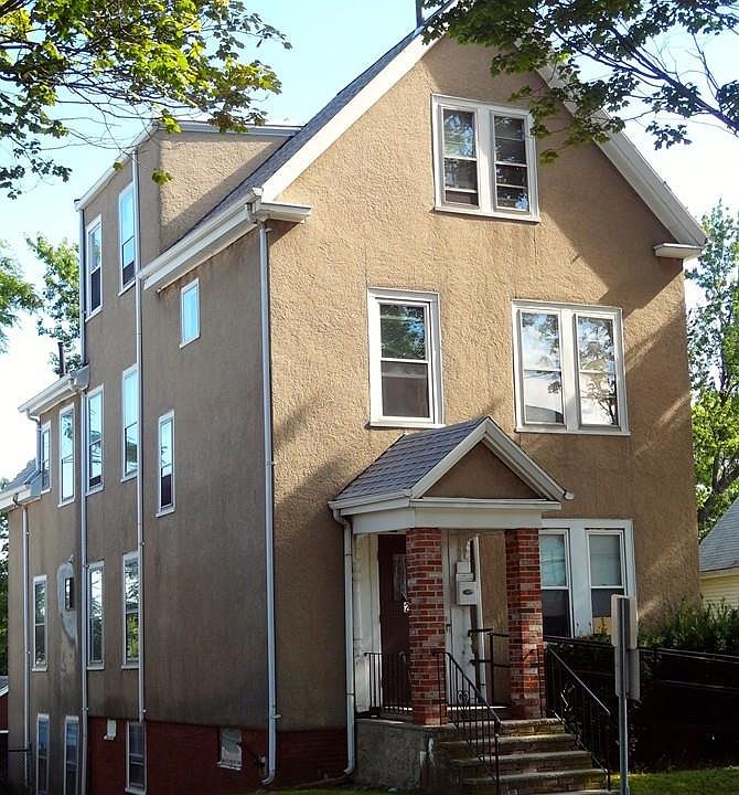 1st image of 221 Proctor Ave