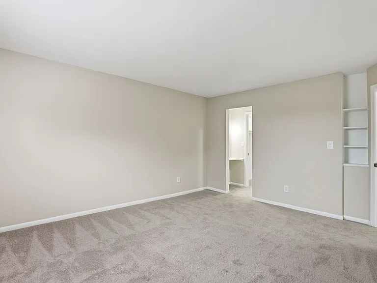 The Lenox Apartment Homes — Photo 68