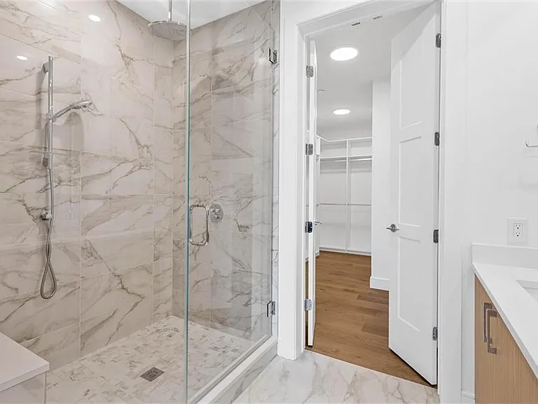 2425 Peachtree Rd NE #503 — Photo 18