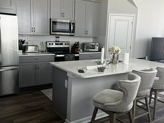 3rd image of 2537 Arbor Wind Dr