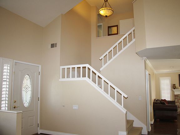 Front Entry w/Newer Door