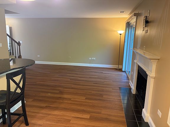 2nd image of 39 Foxcroft Rd APT 127