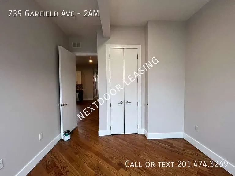 739 Garfield Ave #2AM — Photo 5