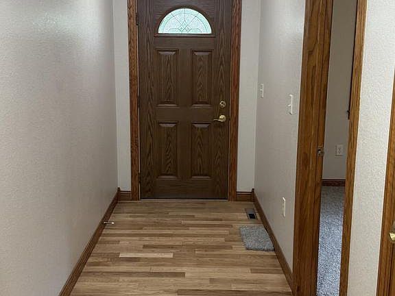 3rd image of 422 Callaway BOULEVARD