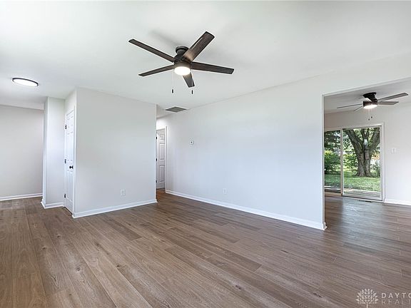 3rd image of 1248 Bellbrook Ave