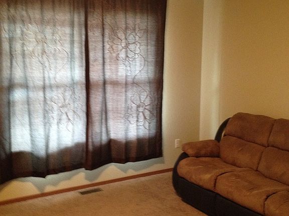 3rd image of 4207 Deveraux Pl Unit B