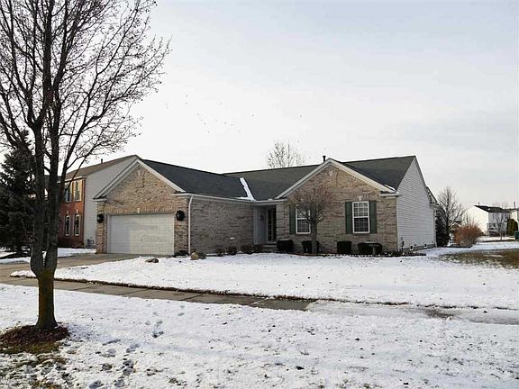 2nd image of 17965 Country Club Dr