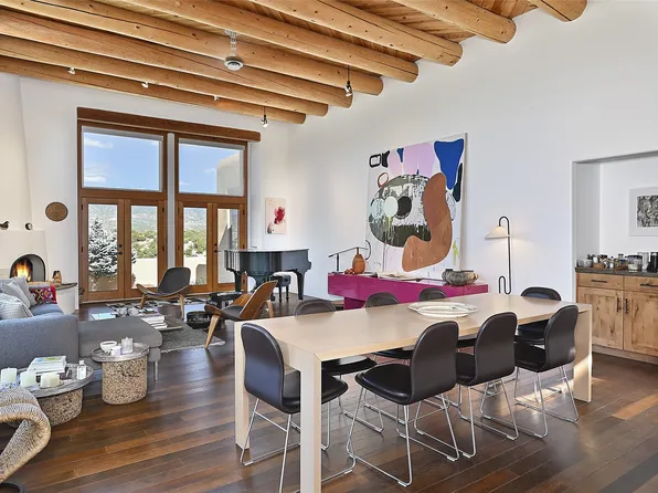 8 Camino Caruso, Santa Fe, NM 87506